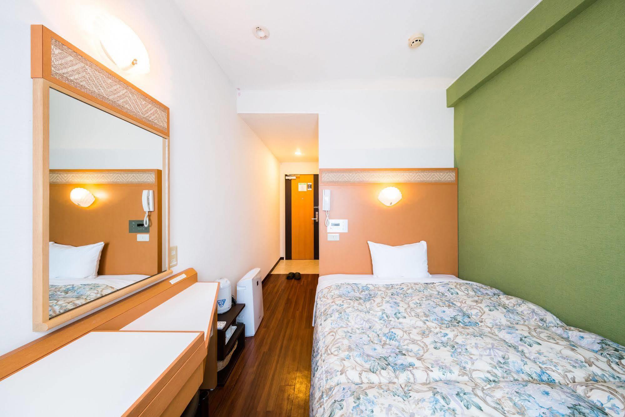 Super Hotel Ishigakijima Ishigaki  Екстериор снимка